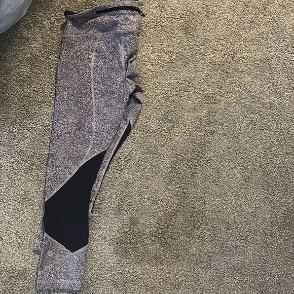 Lululemon legging - Picture 4 of 4